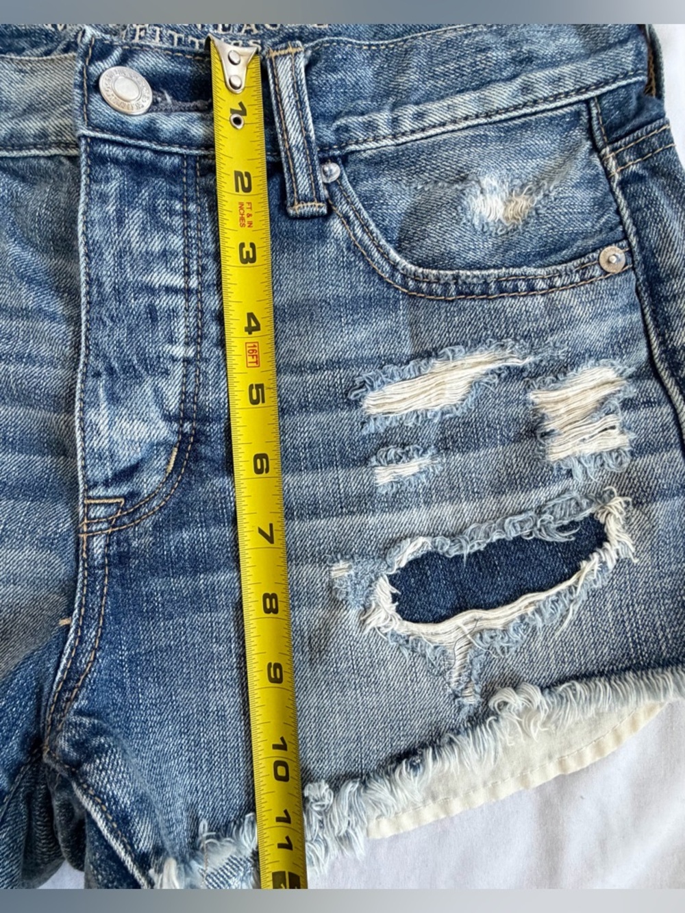 Set of American Eagle Shorts & Hollister Top~Retail Value $58 - Picture 5 of 11